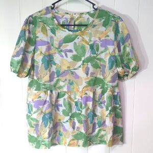 ❤️5/$25  🎀NWOT Shein Floral Multicolor Floral Blouse